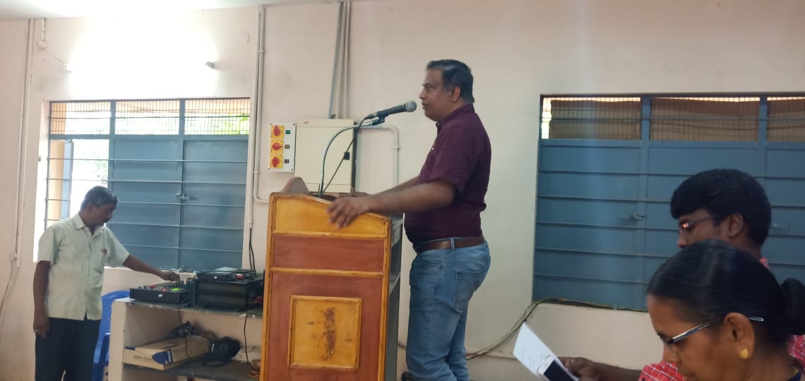 Rtn. Sambasivam Sathyamoorthy gave a mind opening casual speech to aspiring student participants of the ignite India 2018-19 program tasked with identifying young scientists